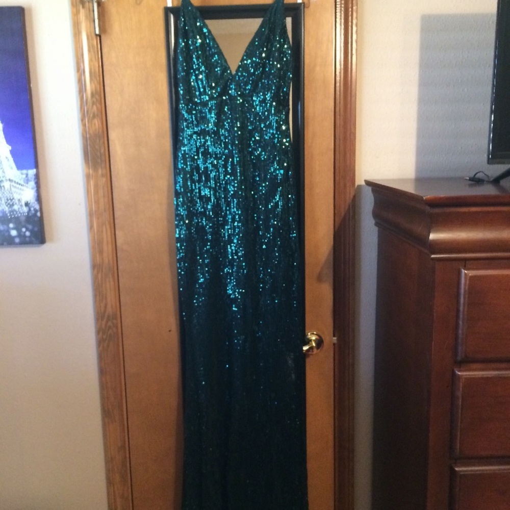 Luxxel Sequence sexy dress